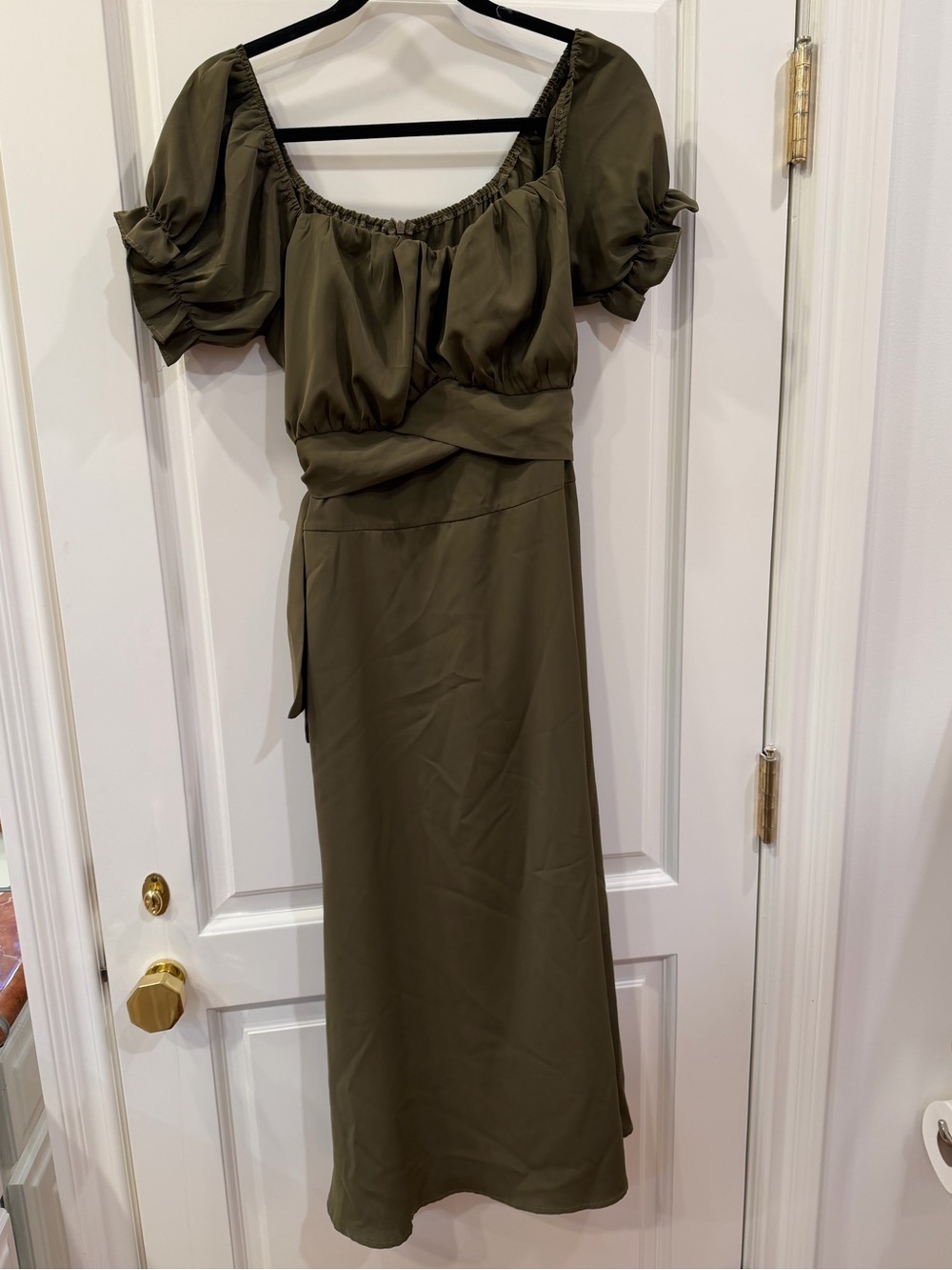 Olive Gathered Puff-Sleeve Midi Dress
